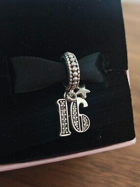 Authentic Retired Pandora 16 Years of Love Dangle Charm 797261CZ